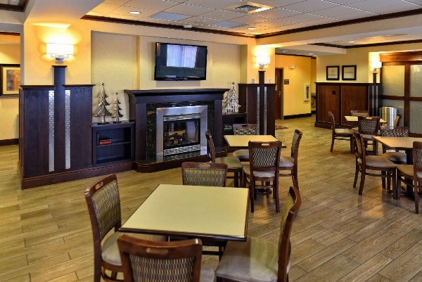 Hampton Inn By Hilton Geneseo image 1